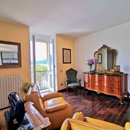 The Postcard By Design Варенна