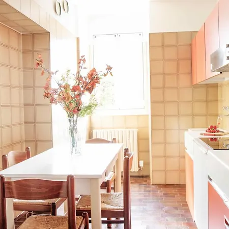 The Postcard By Design 瓦伦纳